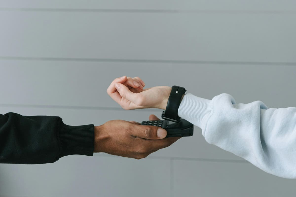Pago desde un reloj inteligente en un datáfono